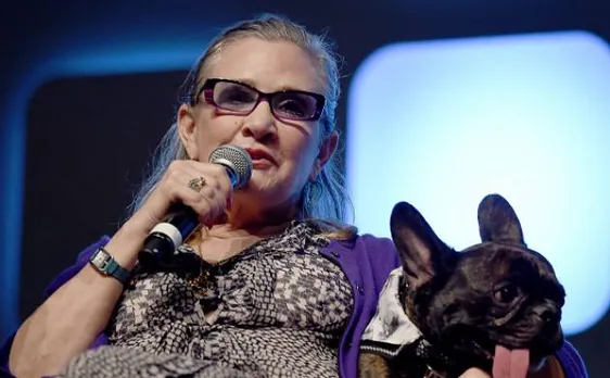 'Star Wars' actress Carrie Fisher reportedly suffers cardiac arrest mid-way on flight 