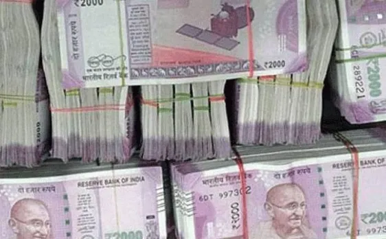 Over Rs 51 lakh in new currency notes of 2,000 seized by Excise officials in Kerala  