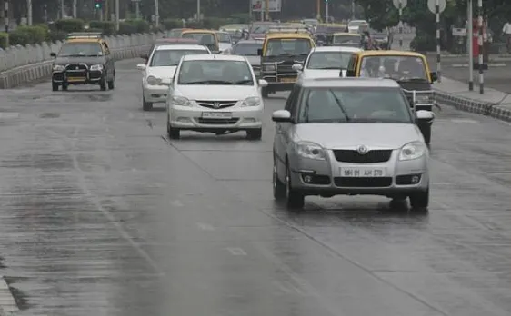 Only 24.4 lakh taxpayers with Rs 10 lakh income, still 25 lakh new cars being bought every year