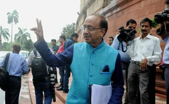 Kalmadi and Chautala face serious corruption charges; Vijay Goel lashes out at Indian Olympic Association 