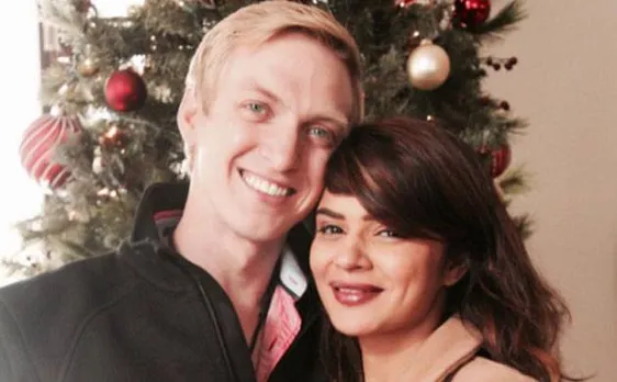 â€˜Naagin 2â€™ actress Aashka Goradia gets engaged to her American boyfriend Brent Goble