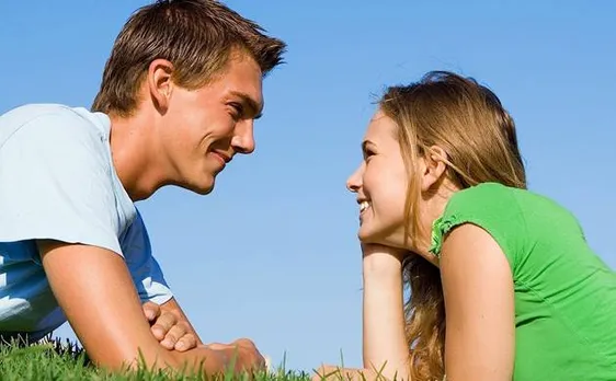 Scientists decode our inability to maintain eye-to-eye contact while talking
