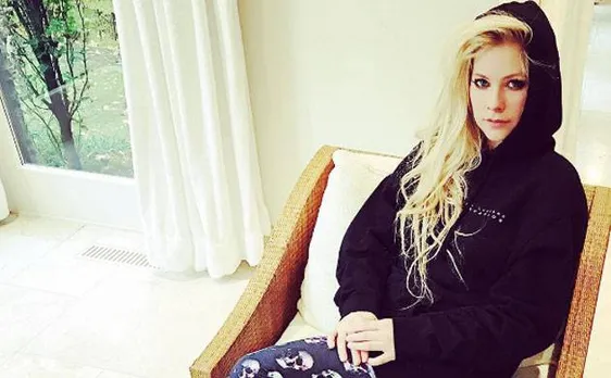 Post her battle with Lyme disease, Avril Lavigne to release her first album in 2017