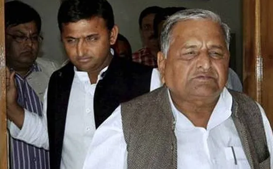 UP polls: After open snub, Akhilesh conveys displeasure to Mulayam over SP candidates' list