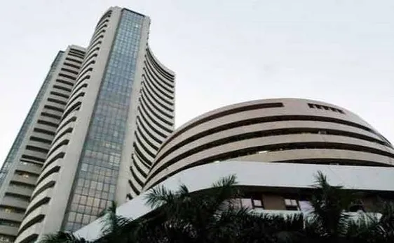 Last trading day of 2016: Sensex opens in green as rupee firms up by 16 paisa, rises 211 point at  26,577