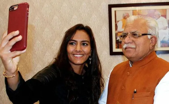 Haryana CM Manohar Lal Khattar honours Phogat sisters, assures jobs to excellent sports persons