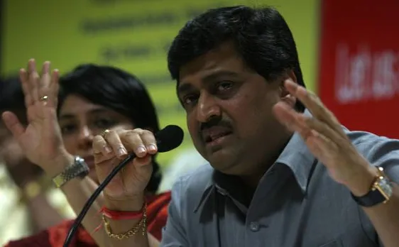  Maharashtra Congress chief Ashok Chavan feels turmoil in Samajwadi Party will be sorted out 