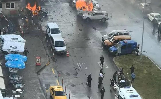 Four dead after car bombing and shootout in Turkey