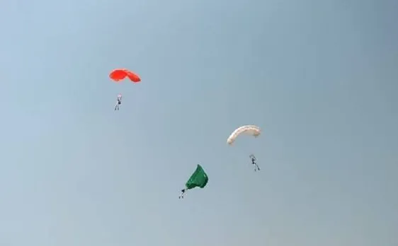 Video | Vibrant Gujarat Summit: IAF Paratrooper injured after hard landing caused by faulty parachute 