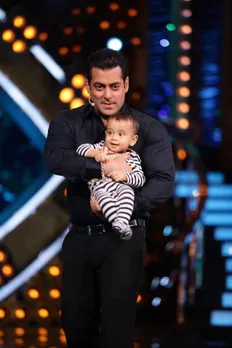 Bigg Boss 10: Mamu Salman Khanâ€™s moment with nephew Ahil is just too cute to handle | See Pics