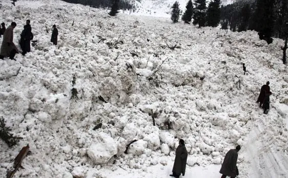 J&K avalanche: Bodies of 4 missing soldiers recovered; death toll rises to 14