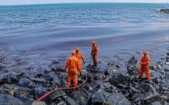 All measures being taken to manage oil spill near Chennai coast, says government