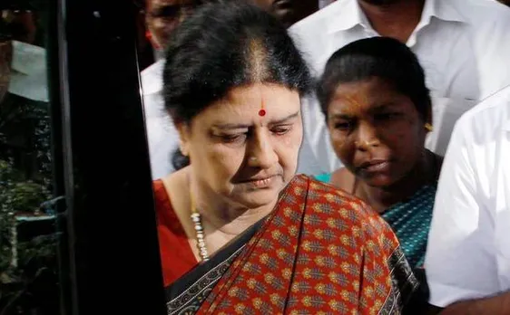 Decks cleared for Sasikala as Governor accepts CM Panneerselvam's resignation