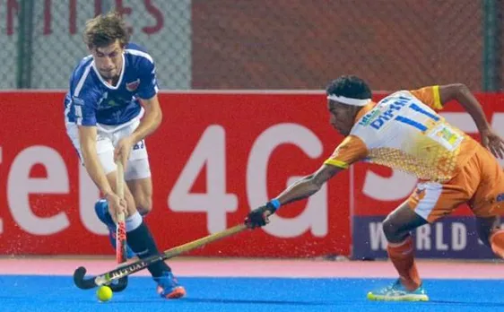 HIL 2017: Dabang Mumbai beat Kalinga Lancers 5-2 to top table
