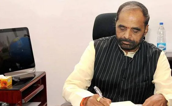 Pak infiltration bids into Jammu and Kashmir highest in 2016: MoS home affairs Hansraj Ahir