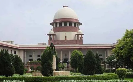 SC issues notice to Calcutta HC Judge CS Karnan, seeks his personal appearance