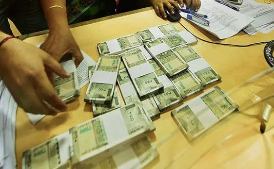 Cash gifts of Rs 20,000 or more post cash ban need to be reported to I-T dept