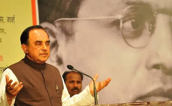 Governor Vidyasagar Rao has to decide Tamil Nadu CM issue by Monday, else writ can be filed: Subramanian Swamy 