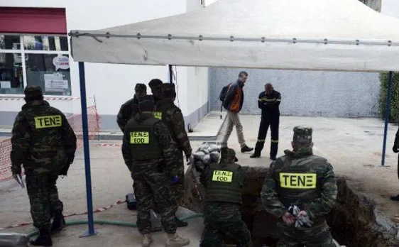 Greece begins evacuation of 75,000 people after discovery of WWII bomb