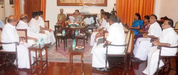 Sasikalaâ€™s proxy Palanisamy stakes claim to form government in Tamil Nadu