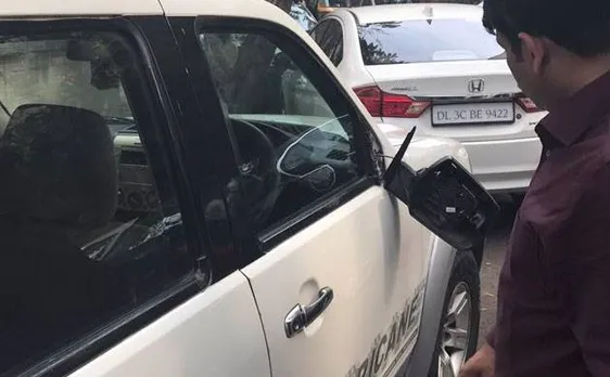 BJP MP Manoj Tiwari's car attacked in Mumbai, leader tweets images