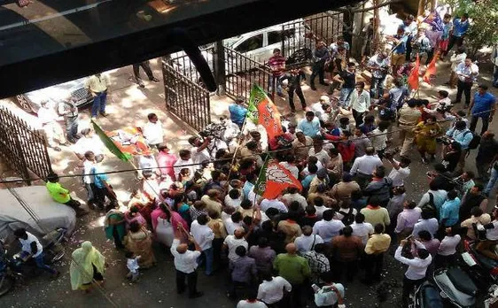 BMC polls: Shiv Sena, BJP supporters clash over firecrackers
