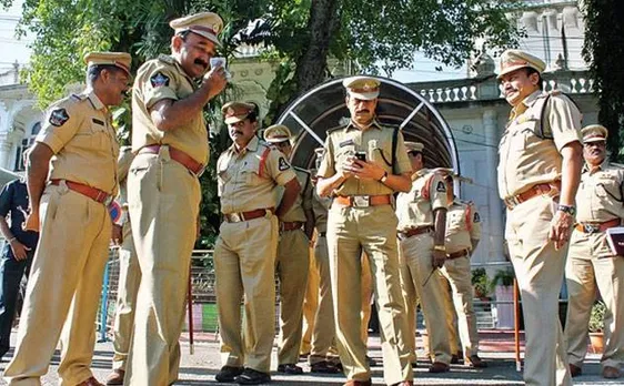 Hyderabad: Police arrest 2 professors for sending obscene material to girl students