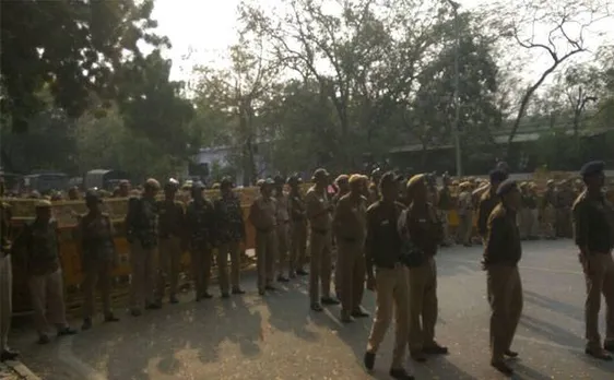 As it happened: Jat agitators begin march towards Parliament amid heavy security