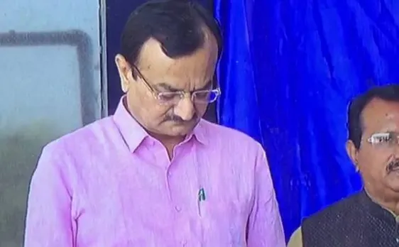 Video | Man hurls shoes at Gujarat home minister Pradeepsinh Jadeja