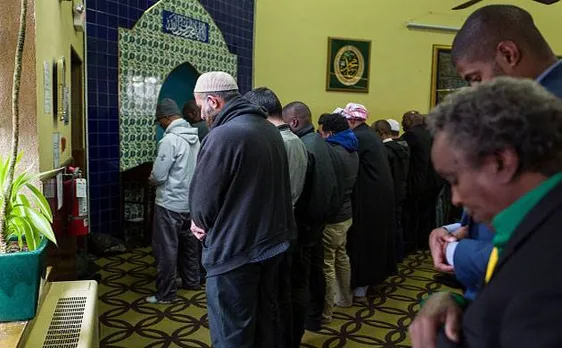 Two US mosques receive hate notes calling for 'slaughter of Muslims'
