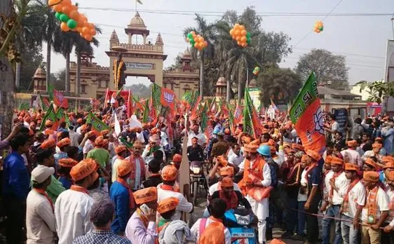 Video | PM Modi in Varanasi: BJP alleges its posters 'selectively' pulled down