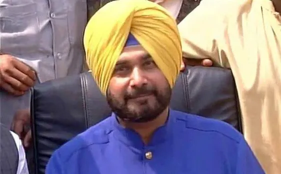 Navjot Singh Sidhu ready to leave everything for post in Punjab Govt 