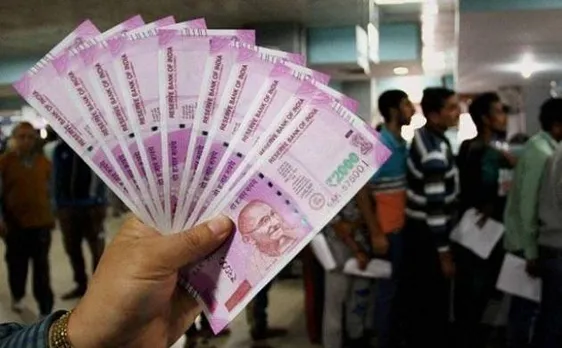 RBI gift to nation on Holi: No cash withdrawal limit on savings accounts from today 