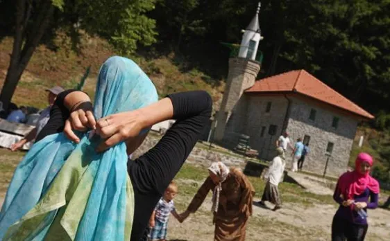 EU companies can ban wearing of religious symbols, Islamic headscarf, affirms top court 