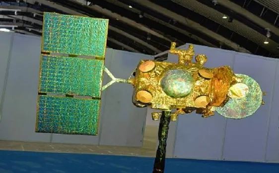 Tinny-box sized miniature lab starts science experiment in outer space