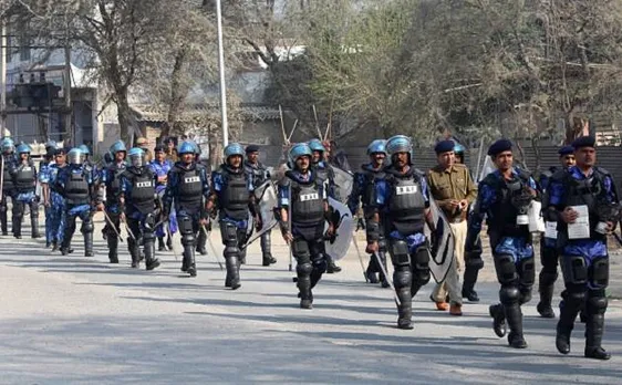Jat stir: Internet services suspended in Haryana, section 144 imposed
