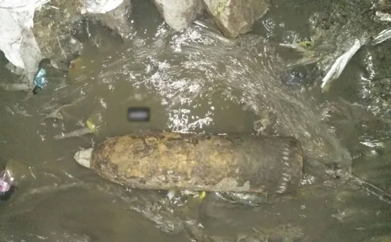 Army veteran spots unexploded cannon ball shell in Delhi's Tughlaqabad