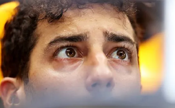 Want to catch a lie? Look into people's eyes!
