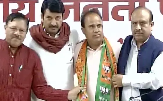 Delhi MCD elections 2017: AAP MLA Ved Prakash Satish joins BJP, says party has 'failed' to deliver on promises