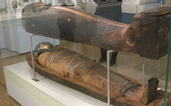 3,800-year-old Egyptian tomb holding mummy found along Nile River