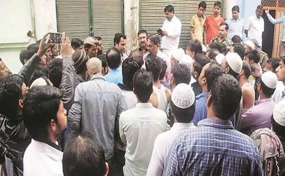 Meat sellers hold talks with UP government, strike to continue 