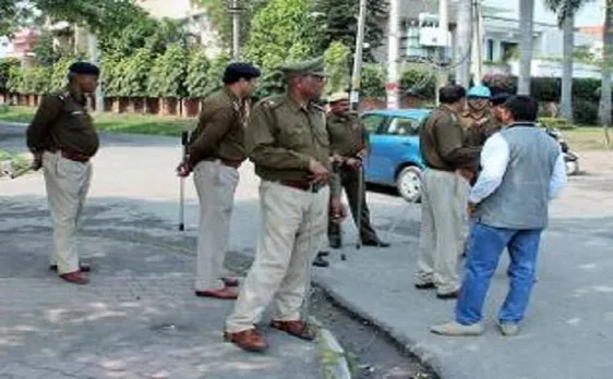 Armed men open fire outside district court in Rohtak, 6 injured