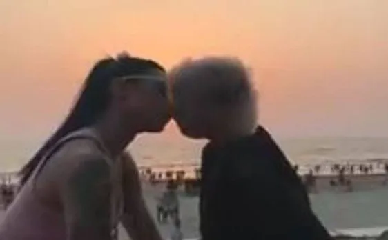 Viral: Is Bani J and hairstylist Sapna Bhavnani really kissing in public?