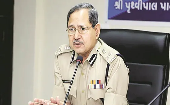 SC allows Gujarat govt to accept DGP PP Pandey's resignation offer