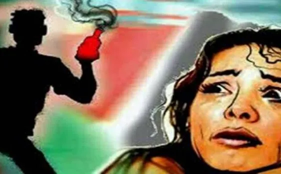 Girl suffers burn injuries in an acid attack by a rejected suitor