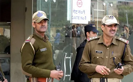 Youth arrested for trying to sneak in knife in Delhi Metro