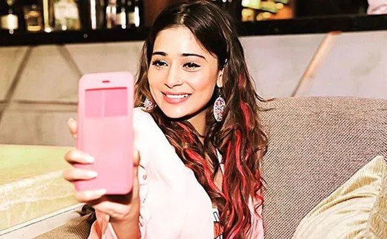 SHOCKING! Ex-Bigg Boss contestant Sara Khan gets ARRESTED in Pakistan? Here's the truth