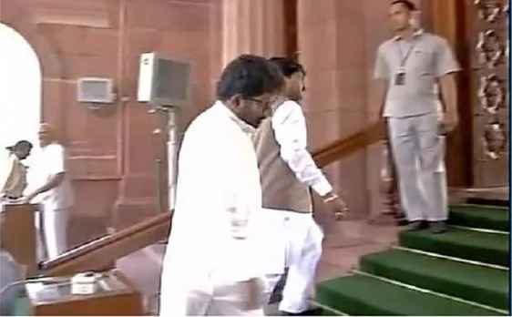 Ruckus in Lok Sabha after Shiv Sena raises MP Ravindra Gaikwadâ€™s fly ban issue