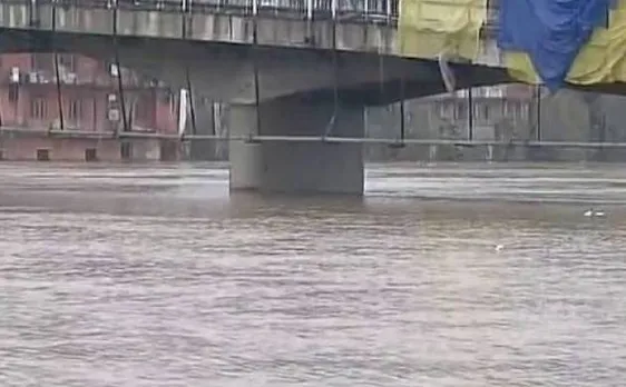 Kashmir: Water-level in Jhelum recedes as rain stops