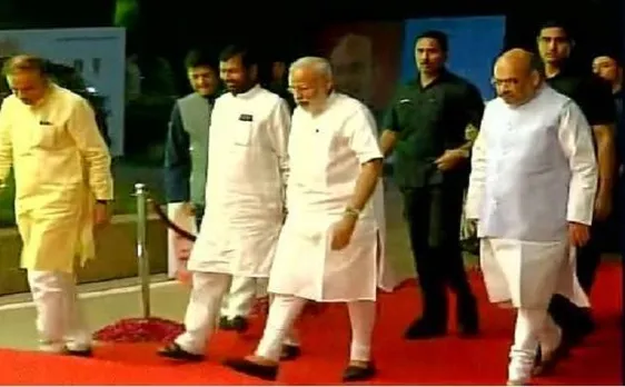NDA passes resolution to contest Lok Sabha 2019 polls under PM Modiâ€™s leadership